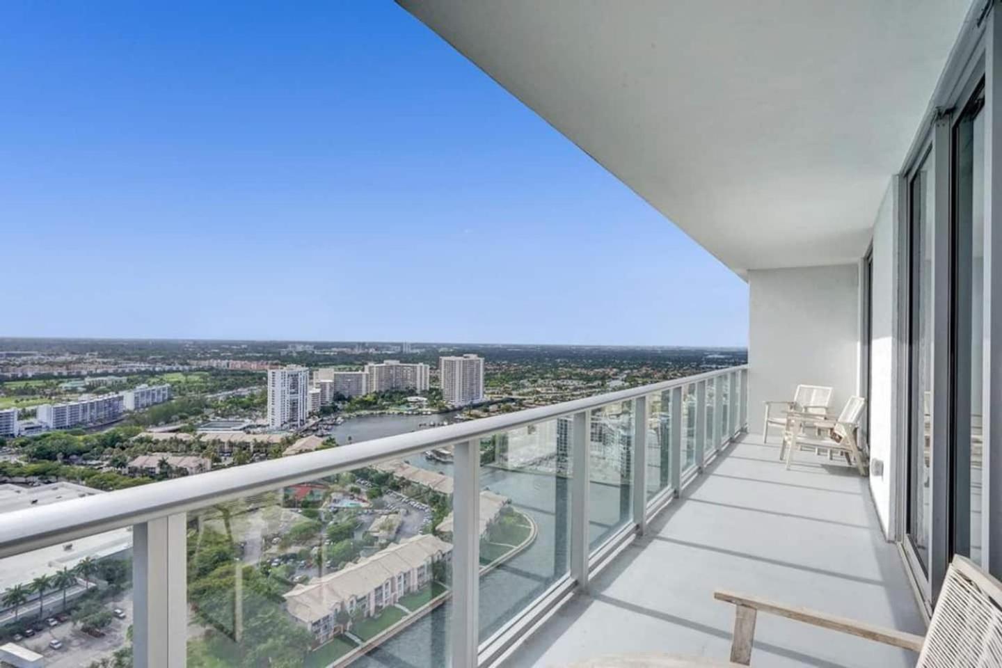 הוליווד Amazing Apartments At H Beach House מראה חיצוני תמונה