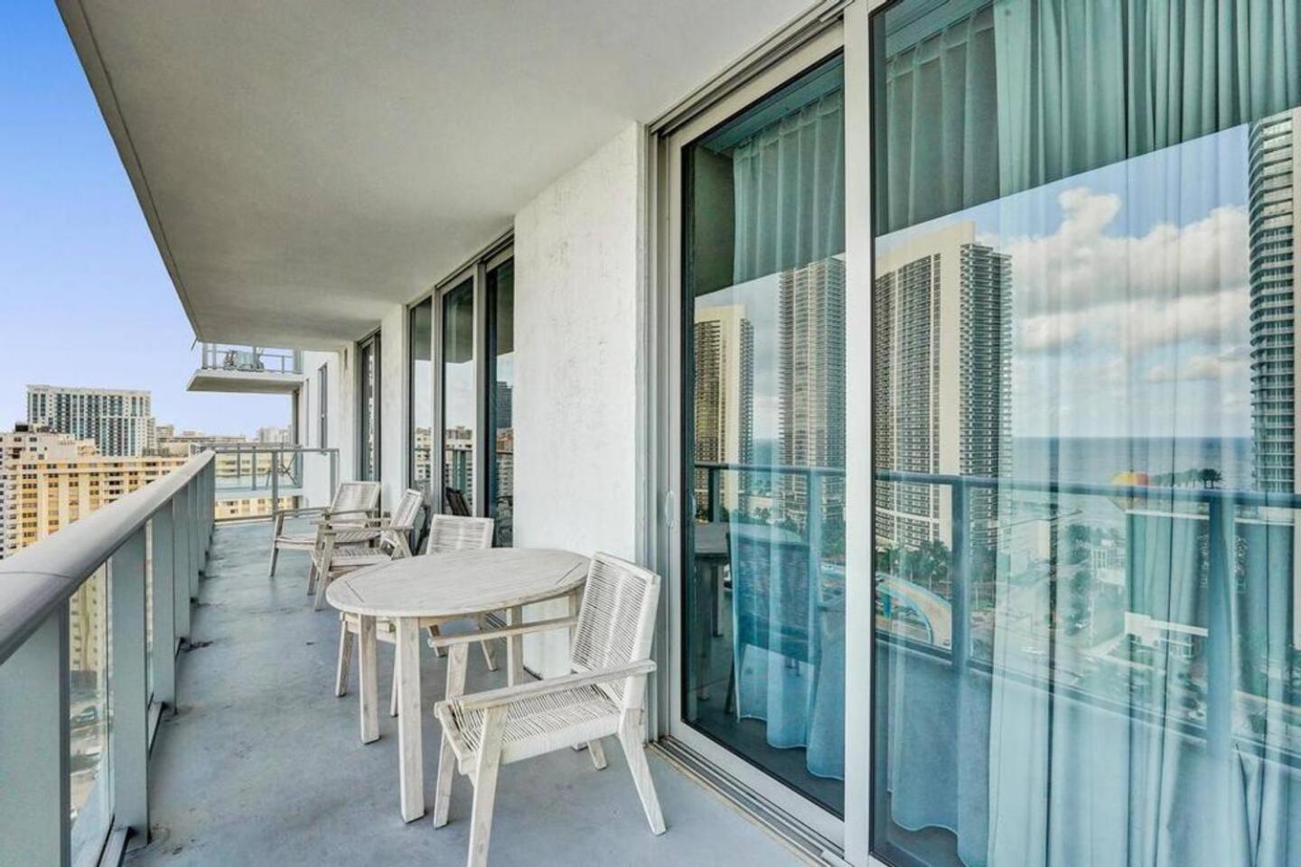 הוליווד Amazing Apartments At H Beach House מראה חיצוני תמונה
